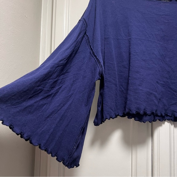 Free People Blue Birdcage Cropped Tee Lettuce Trim Boxy Boho Dark Blue Sz Small - Picture 4 of 9